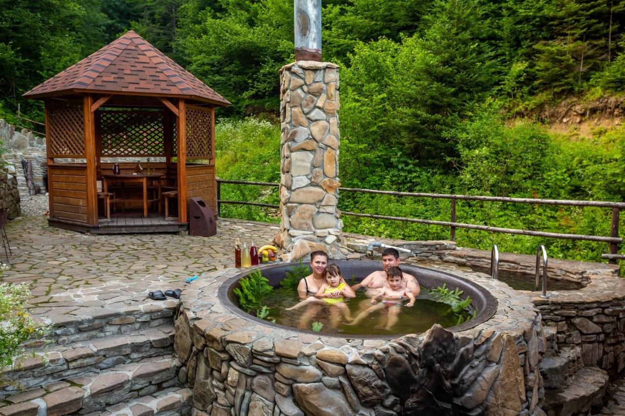 Osonnya Karpaty Resort Medical & Spa Skhidnytsia 外观 照片