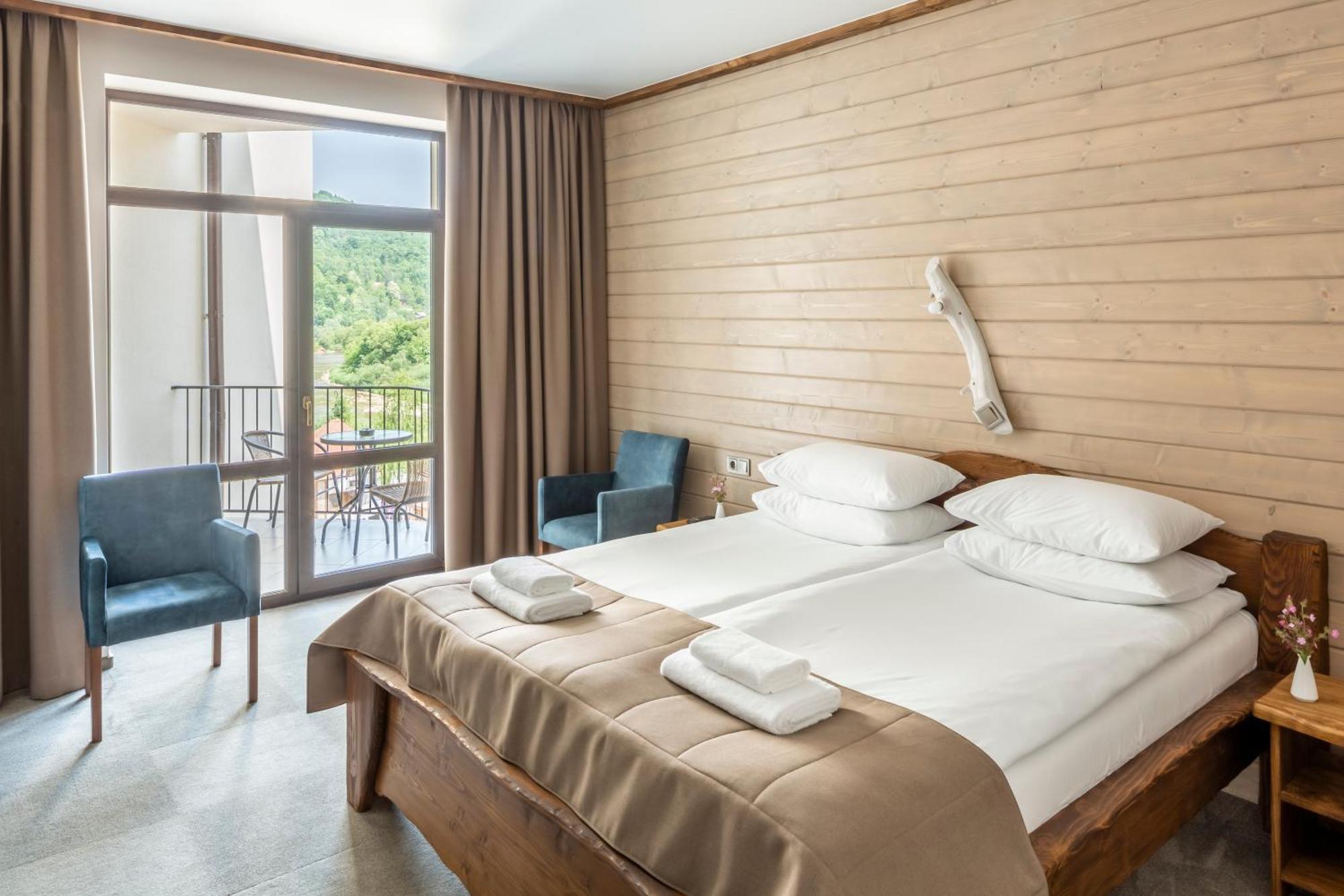 Osonnya Karpaty Resort Medical & Spa Skhidnytsia 外观 照片
